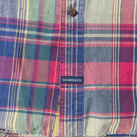 5 for $25 ⭐️ Plaid button G.H. Bass and Co. - size M - fishing shirt - Picture 4 of 8